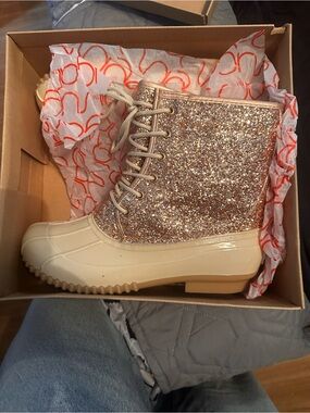 Women's Glitter Lace-Up Duck Boots - Rose Gold size 9